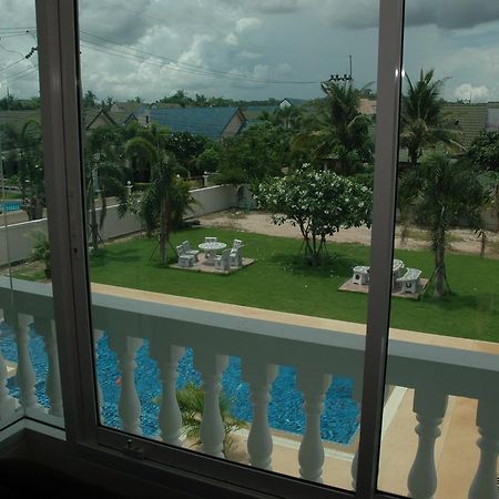 East Shore Pattaya Resort Nong Prue Exterior photo