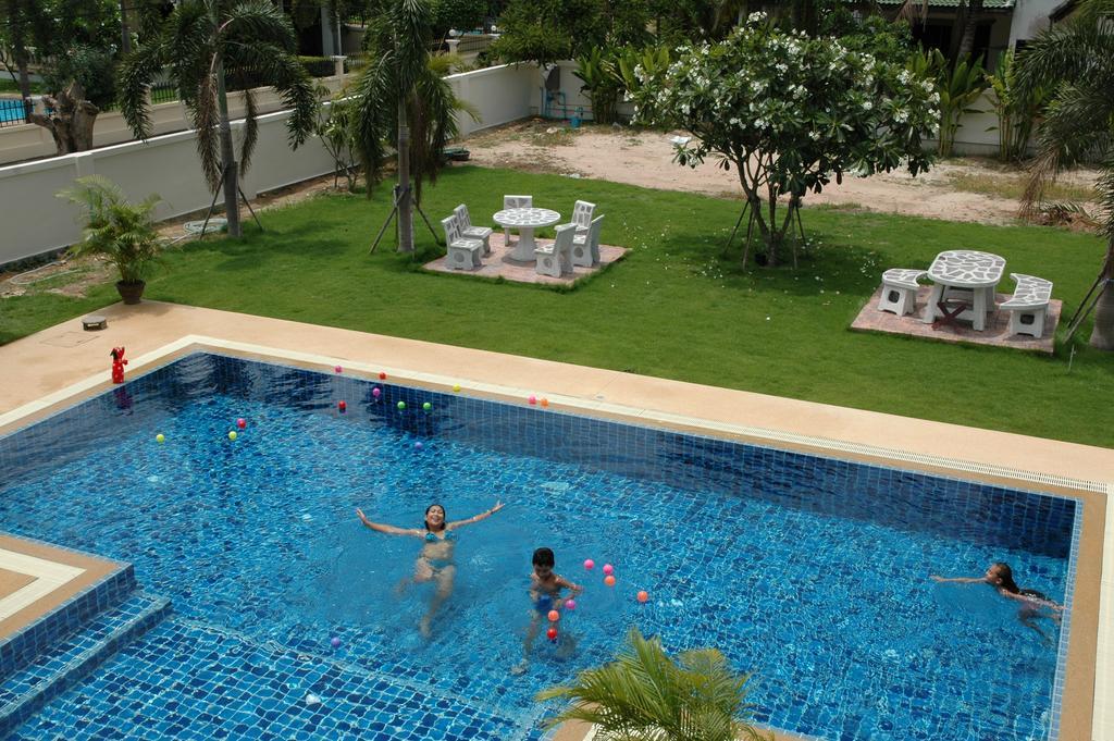 East Shore Pattaya Resort Nong Prue Exterior photo