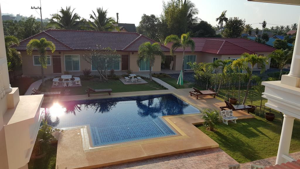 East Shore Pattaya Resort Nong Prue Exterior photo