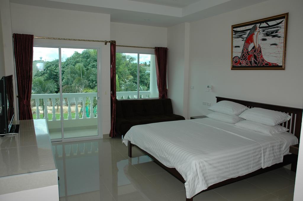 East Shore Pattaya Resort Nong Prue Exterior photo